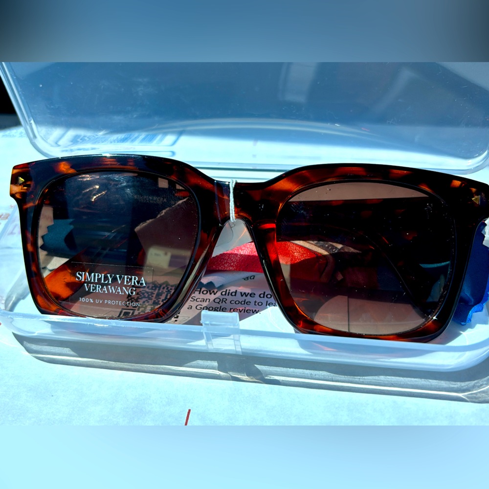 Vera wang sunglasses